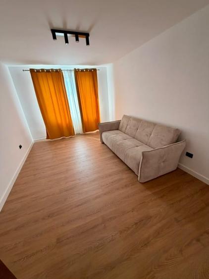 Apartament cu 3 camere decomandat, mobilat în Ultracentral