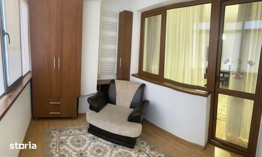 Apartament cu 2 camere decomandat în Vitan