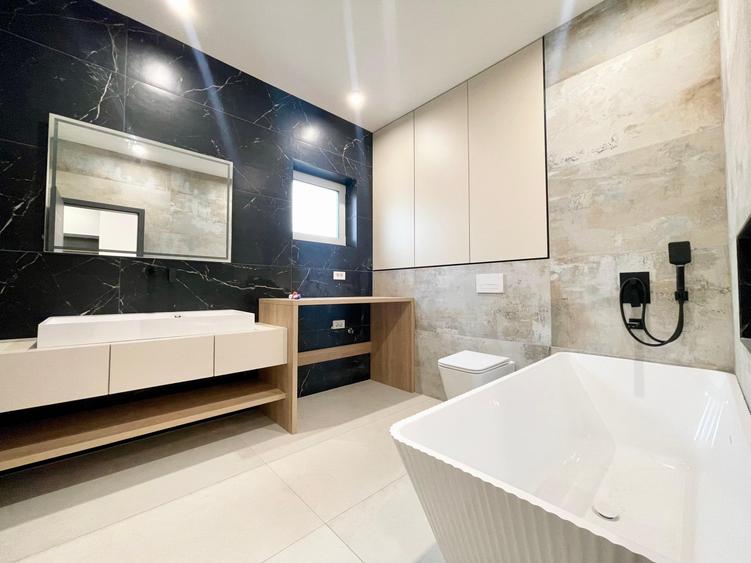 Duplex cu 4 camere cu Canalizare în Moșnița Nouă