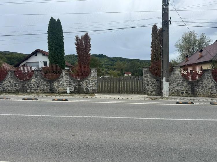 Teren de 2823 mp, în Sălătrucel