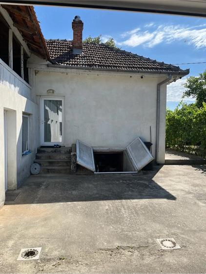 Casă cu 6 camere cu Teren 1000 Mp în Țuglui