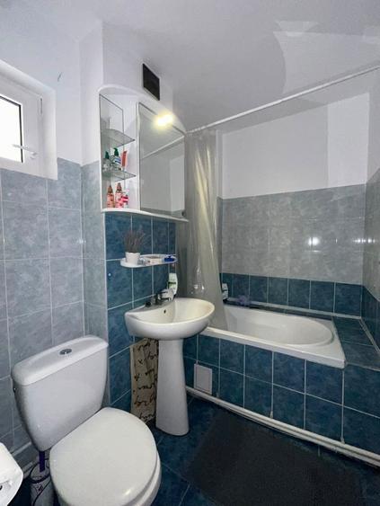 Apartament cu 2 camere decomandat în Centru Civic