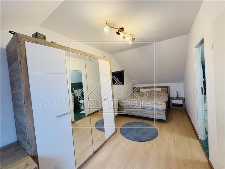 Apartament cu 3 camere decomandat în Terezian