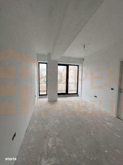 Apartament cu 3 camere în Tomis Nord