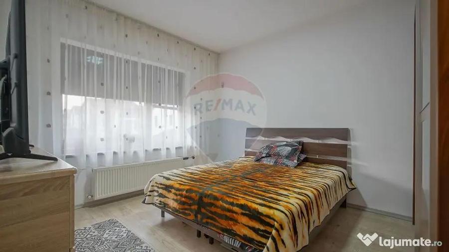 Apartament cu 3 camere decomandat în Sânpetru