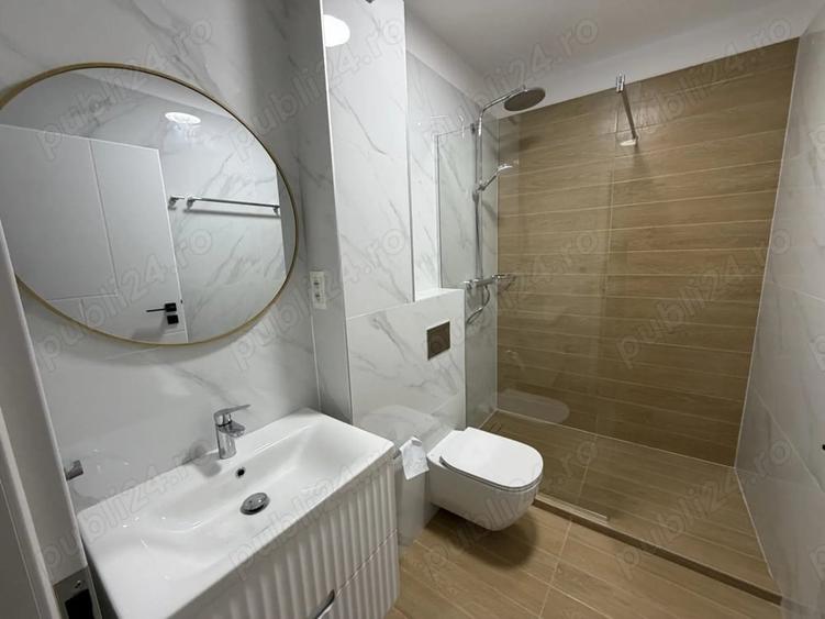 Apartament cu 4 camere decomandat în Pescărie