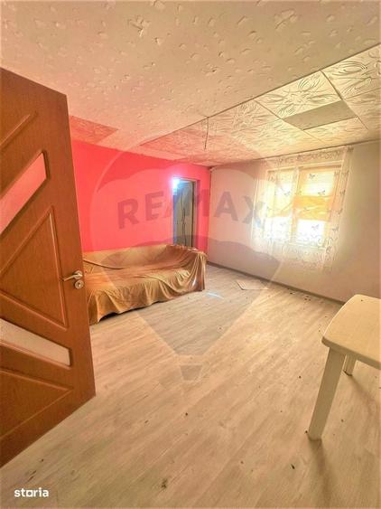 Spațiu comercial, de 256 mp, în Gura Văii