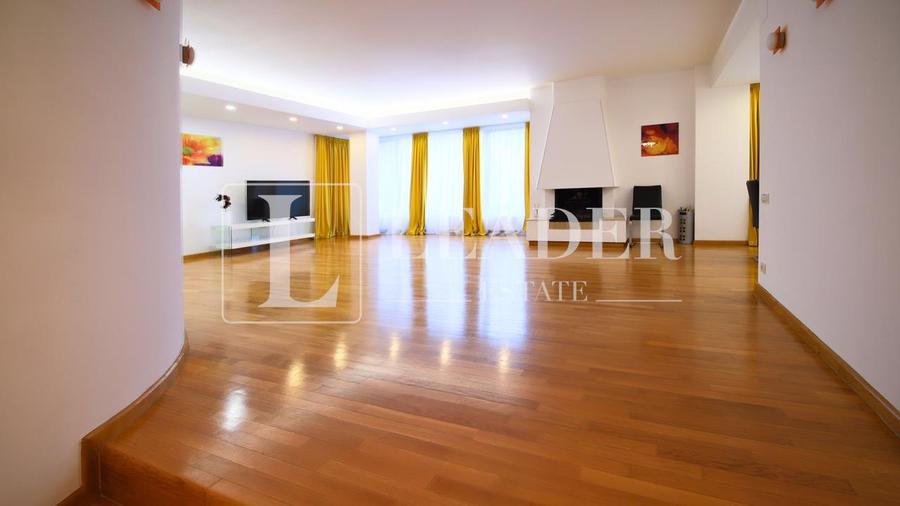 Apartament cu 4 camere decomandat în Floreasca
