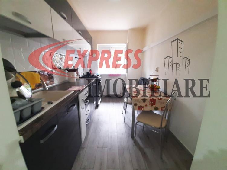 Apartament cu 2 camere decomandat, mobilat în Dristor