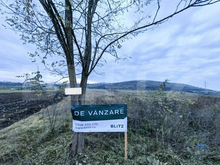 Teren Construcții intravilan de 2800 mp, în Bărăbanț