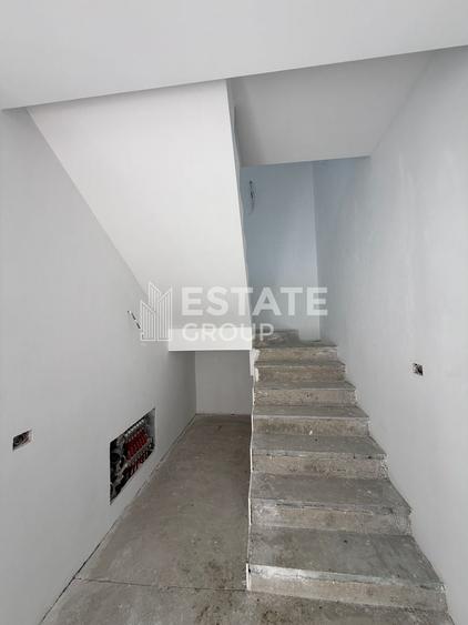 Duplex cu 5 camere cu Canalizare în Moșnița Nouă