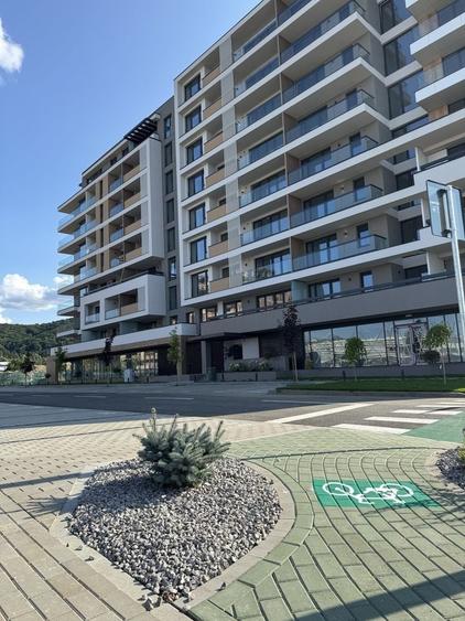 Apartament cu 2 camere decomandat în Bartolomeu