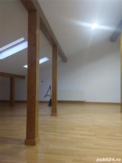 Casă cu 4 camere cu Teren 380 Mp în Dobroești
