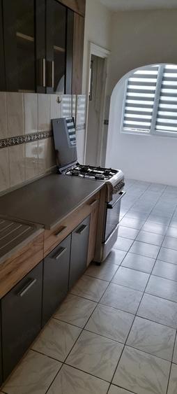 Apartament cu 2 camere decomandat în Aradului