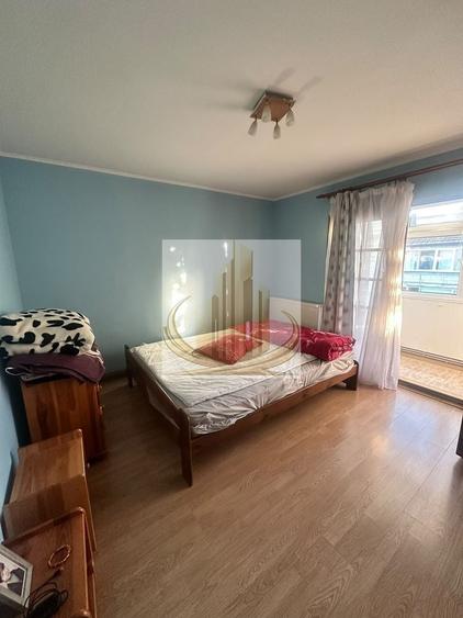 Apartament cu 3 camere decomandat, mobilat în Bucovina