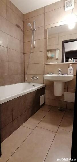 Apartament cu 4 camere decomandat în Apusului