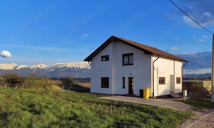 Casă cu 5 camere cu Teren 372 Mp în Central