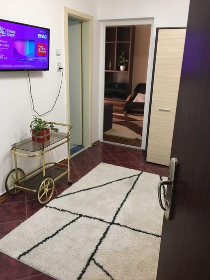 Apartament cu 2 camere decomandat în Central