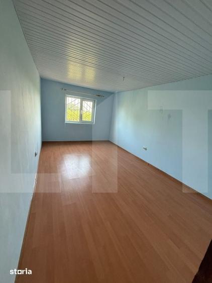 Casă cu 4 camere cu Teren 9600 Mp în Central