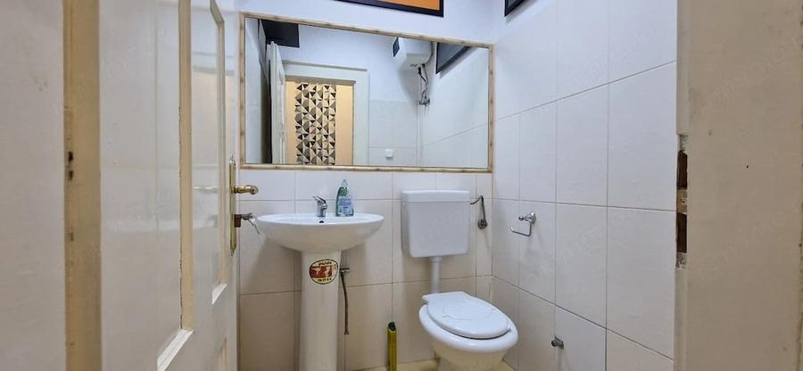 Spațiu comercial, de 100 mp, în Central