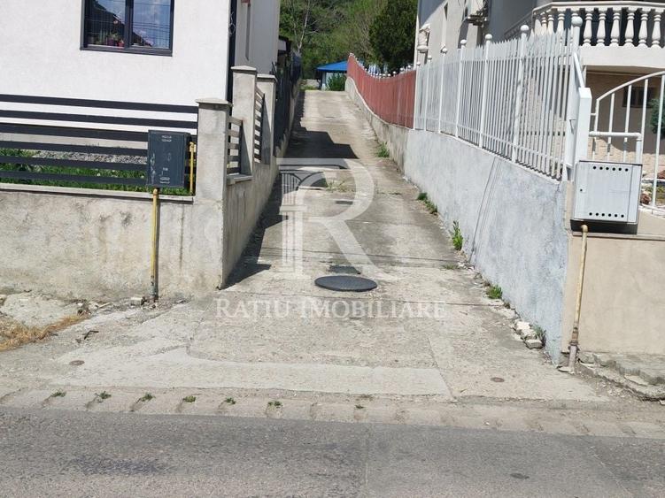 Teren Construcții intravilan de 785 mp, în Podgoria