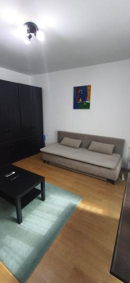 Garsonieră decomandată în Lujerului
