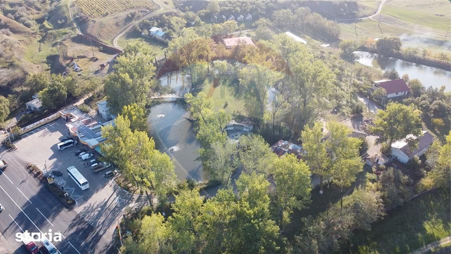 Spațiu comercial, de 1,700 mp, în Obrejița