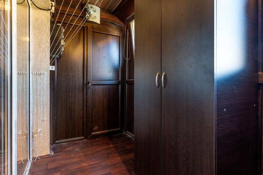 Apartament cu 2 camere semidecomandat, mobilat în Florești