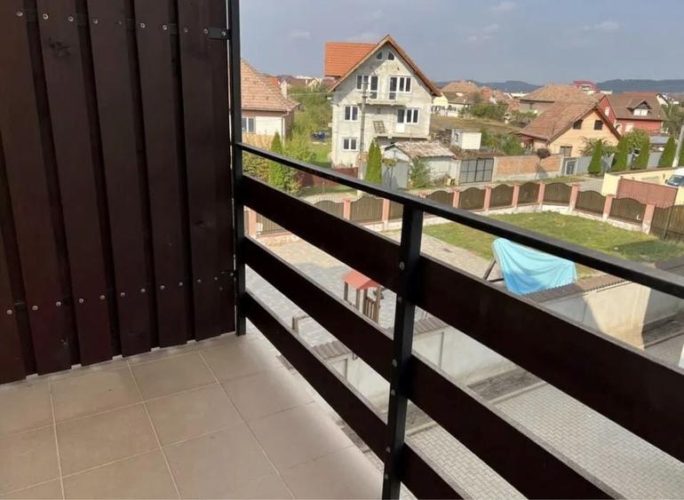 Apartament cu 3 camere decomandat în Șelimbăr