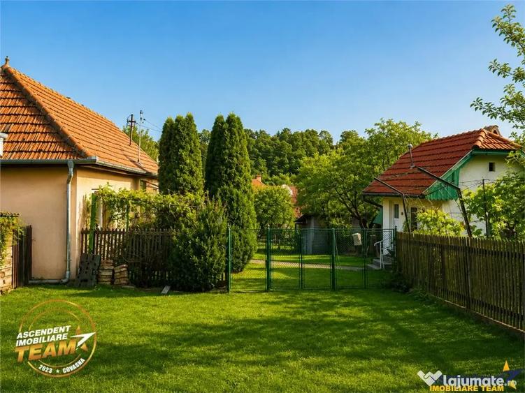 Casă cu 2 camere cu Teren 4963 Mp în Dalnic