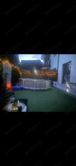 Apartament cu 3 camere semidecomandat în Florești