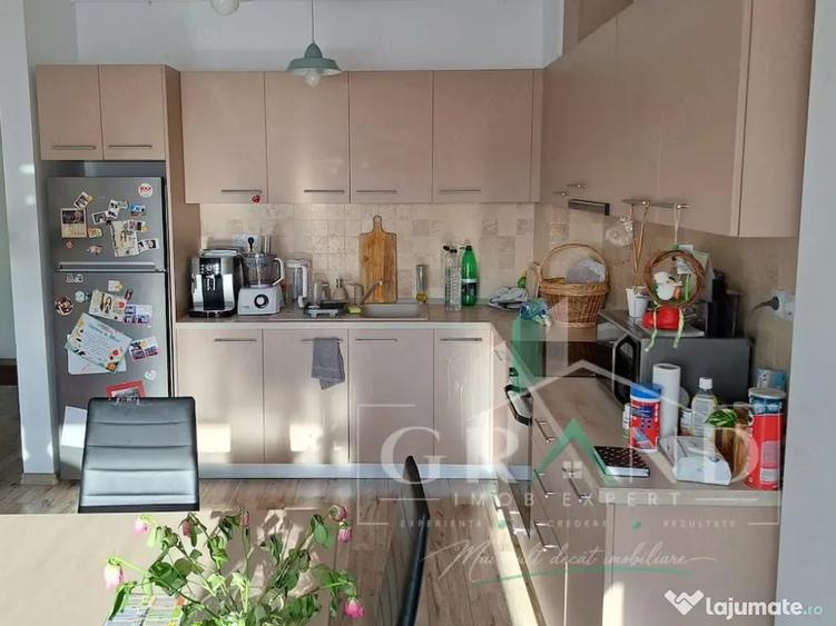 Apartament cu 2 camere semidecomandat în Borhanci