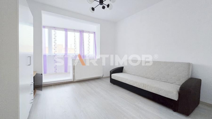 Apartament cu 3 camere decomandat, mobilat în Vlahuță