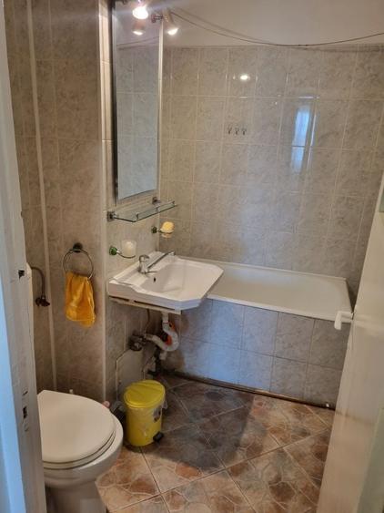 Apartament cu 3 camere decomandat în Gării