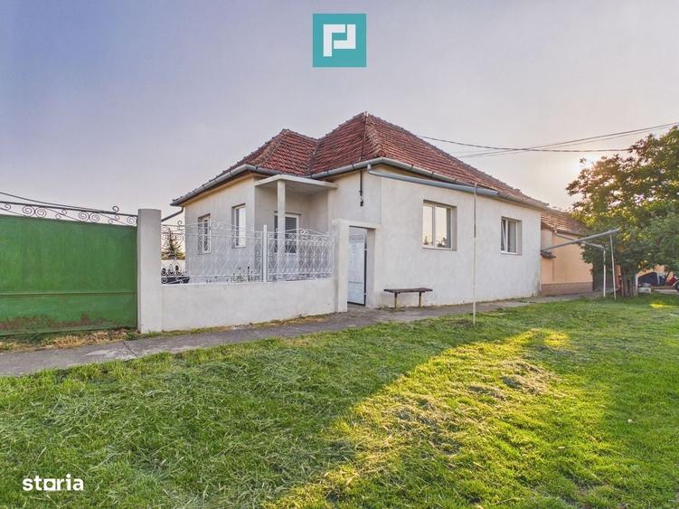 Casă cu 4 camere în Central