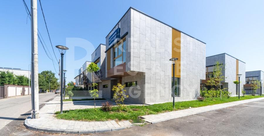 Casă individuală cu 5 camere cu Canalizare în Nord