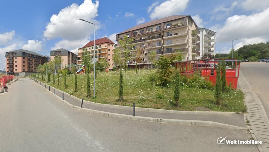 Apartament cu 3 camere decomandat, mobilat în Chinteni
