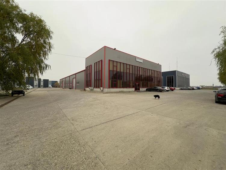 Spațiu comercial, de 500 mp, în Exterior Vest