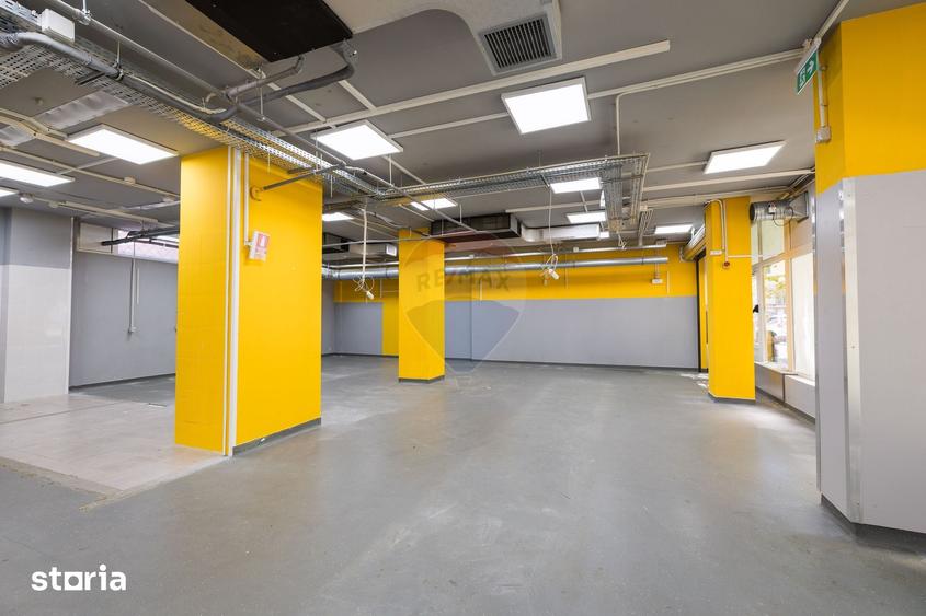 Spațiu comercial, de 231 mp, în Bartolomeu