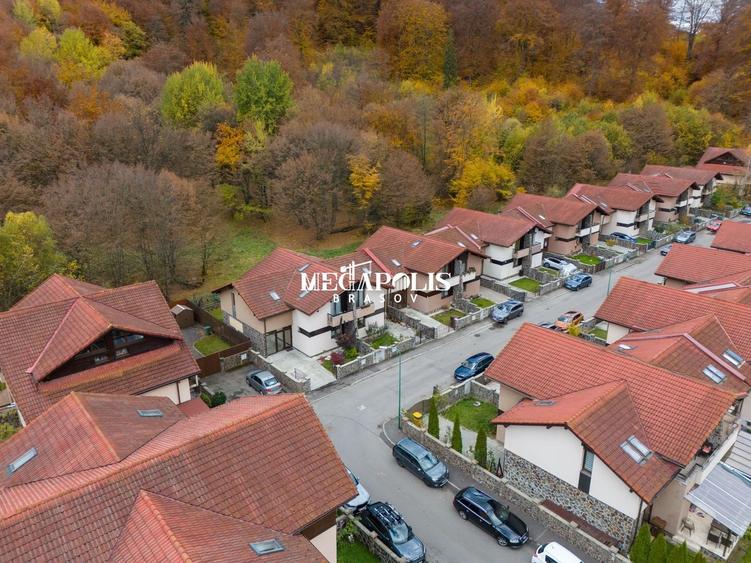 Casă individuală cu 4 camere cu Canalizare în Noua