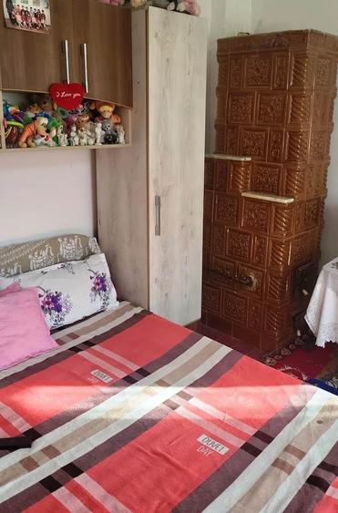 Casă individuală cu 3 camere cu Garaj în 1 Decembrie