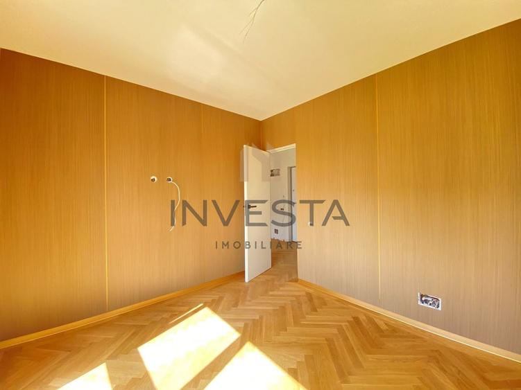 Apartament cu 3 camere semidecomandat în Între Lacuri