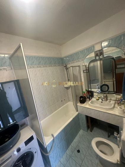 Casă individuală cu 4 camere cu Canalizare în Doamna Ghica