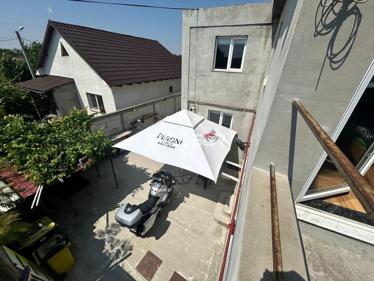 Casă cu 5 camere cu Canalizare în Lumina