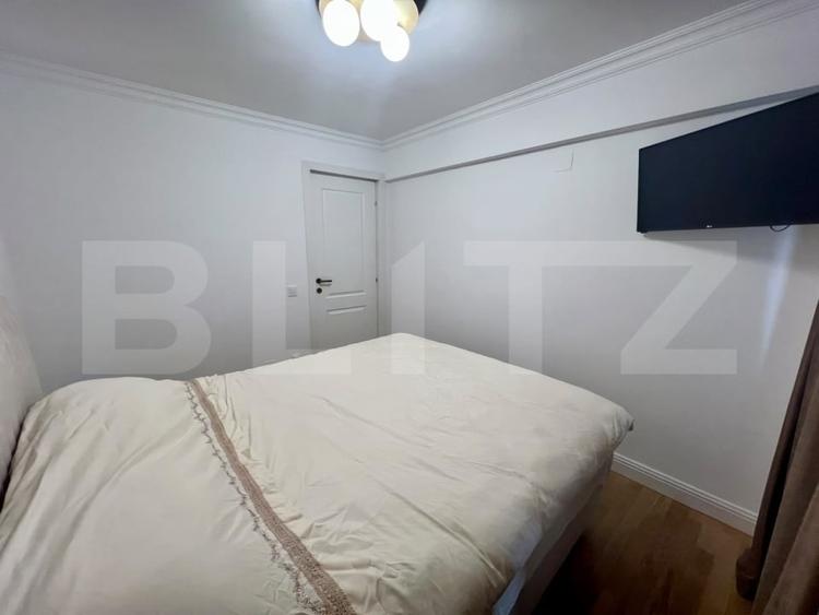 Apartament cu 3 camere semidecomandat, mobilat în Ultracentral