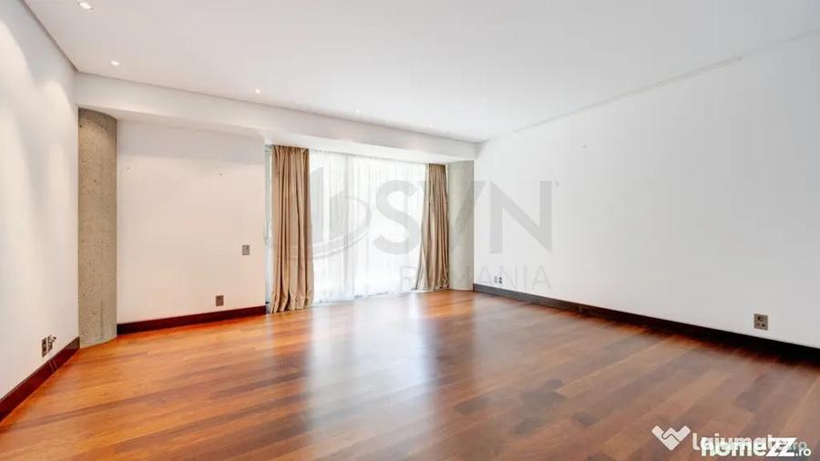 Apartament cu 4 camere decomandat în Primăverii