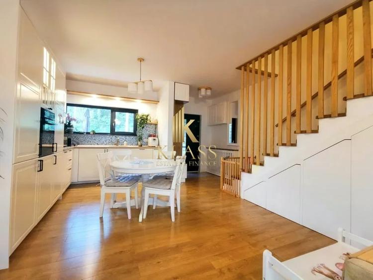 Duplex cu 4 camere cu Teren 250 Mp în Tunari
