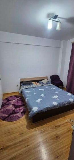 Apartament cu 2 camere, mobilat în Baza 3