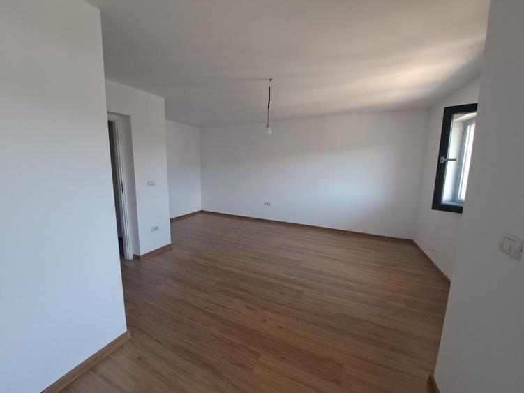 Casă cu 3 camere în Exterior Sud