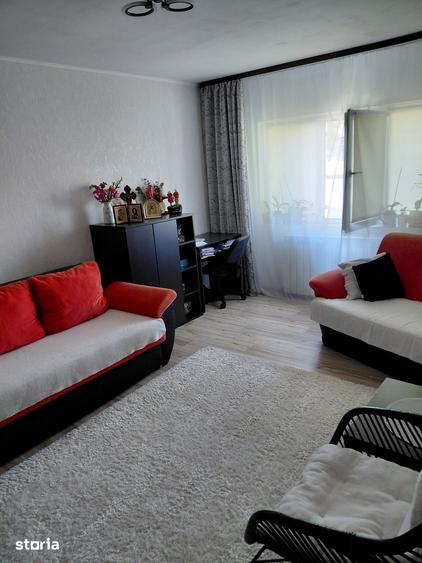 Apartament cu 2 camere decomandat în Exterior Vest